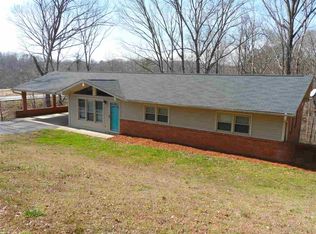 2003 Forest Dr, Seneca, SC 29672