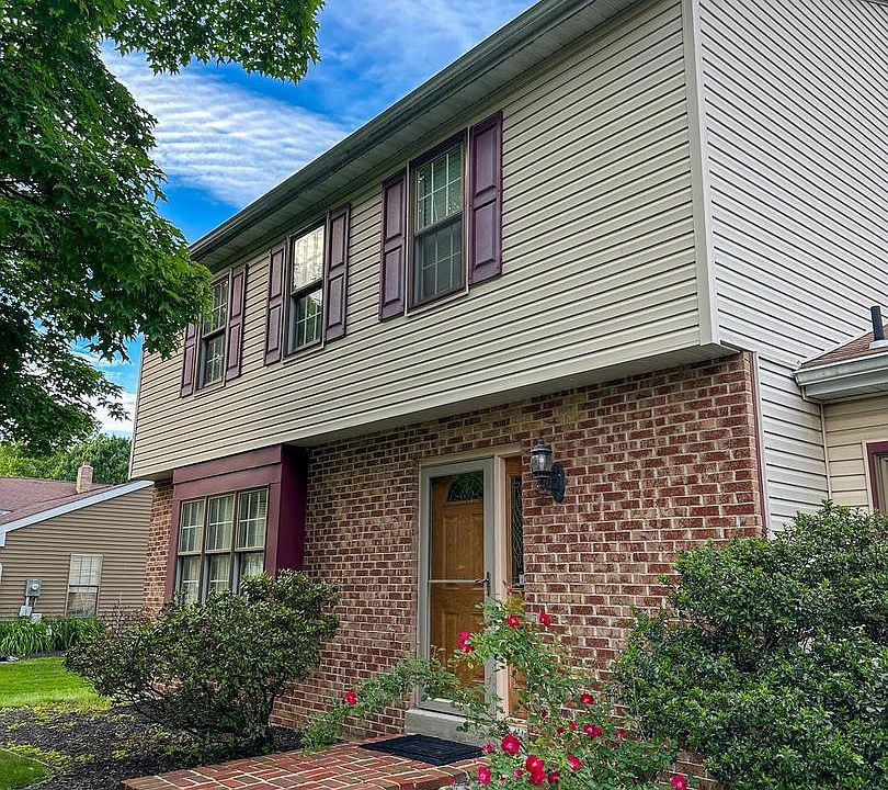 1st image of 104 Harvest Ln