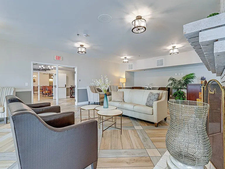 Encinitas Senior Living - 55+ Active Adult Apartments — Photo 24