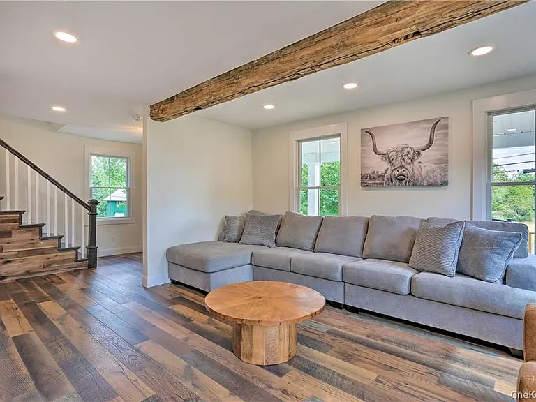 207 S Plank Rd — Photo 6