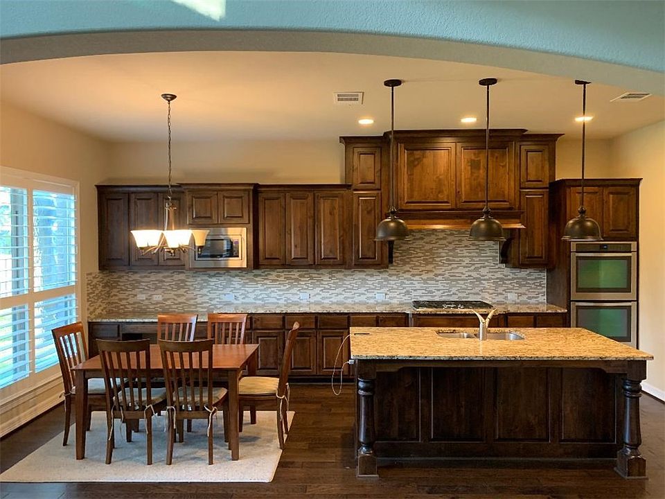 1st image of 3008 Oak Vista Ln