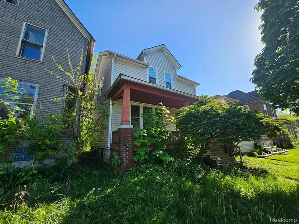 10126 Woodlawn St, Detroit, MI 48213