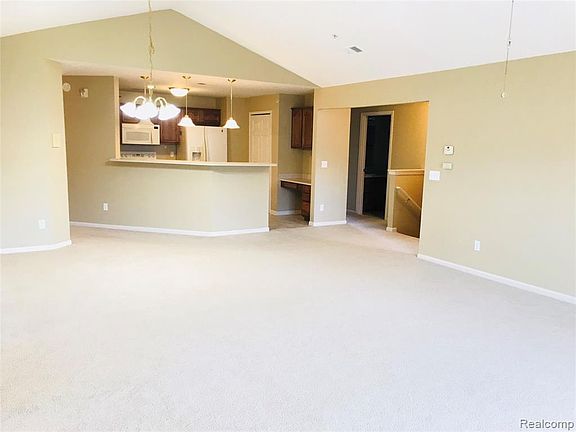 3rd image of 15202 Adri Cir #1
