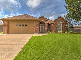 1614 Shelley Ln, Cleburne, TX 76033