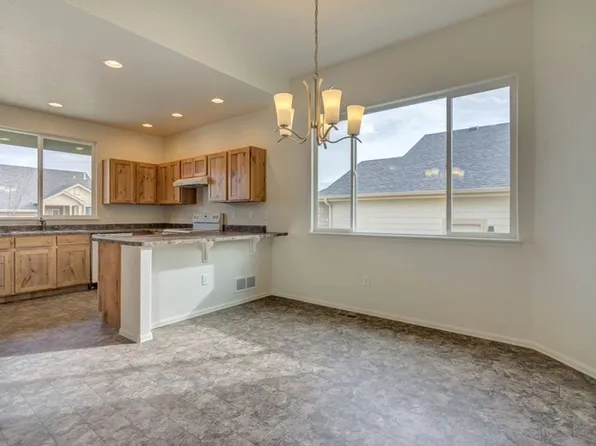 2120 Orchard Bloom Dr, Windsor, CO 80550