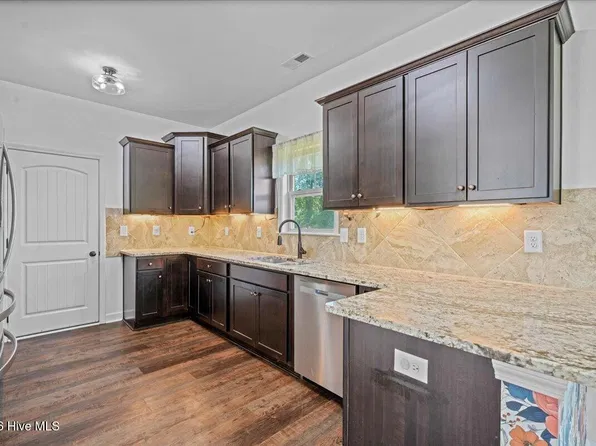 411 Planters Ridge Drive, Pikeville, NC 27863