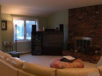 4th image of 17 Sheli Dr