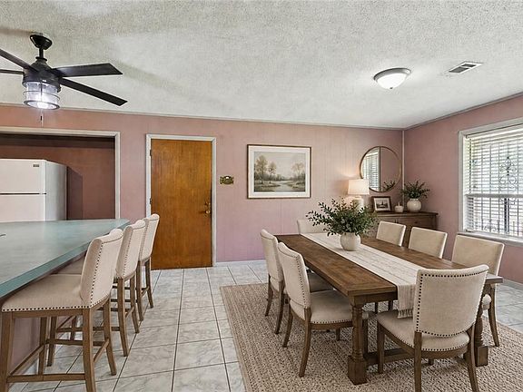 5th image of 322 Maloney Rd