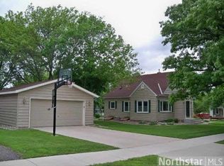 324 N Meridian St, Belle Plaine, MN 56011