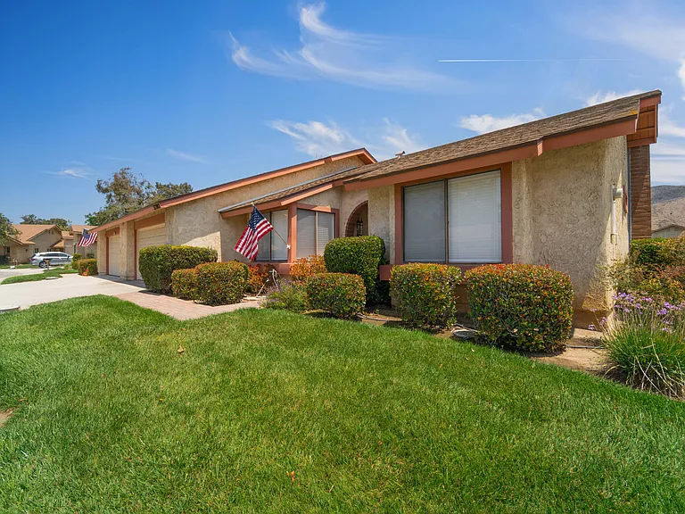 37202 Village 37 — Photo 3