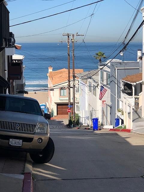 1st image of 212 Kelp St