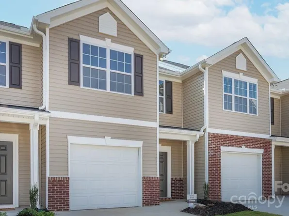 5618 Carrington Ct, Trinity, NC 27370