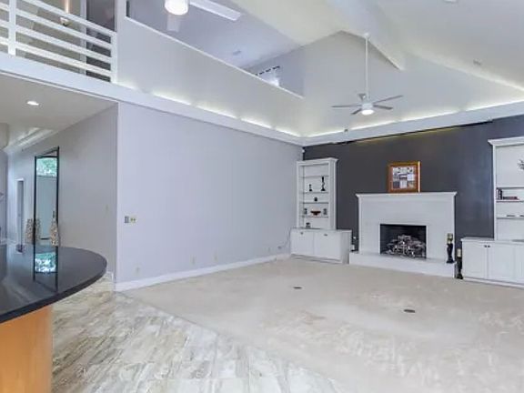 3rd image of 6255 Oliver Dr