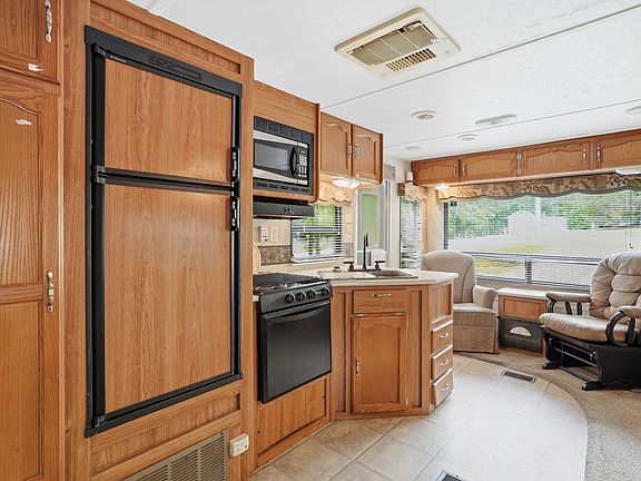 3rd image of 223 Eagle Dr Lot 9