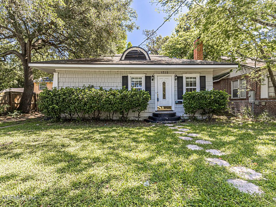 1st image of 1315 INGLESIDE Avenue