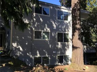 3510 W Elmore St #202, Seattle, WA 98199