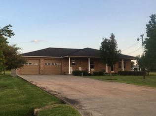1043 Longhorn Trl, Angleton, TX 77515