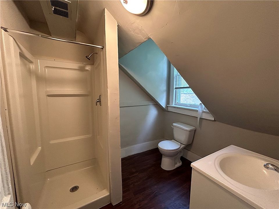 506 E 140th St, Bratenahl, OH 44110 Zillow