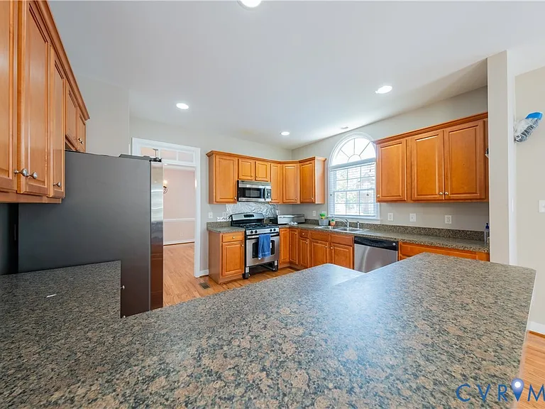 9721 Pemberton Crossing Dr — Photo 20