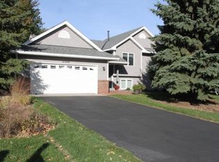4588 Cliff Ridge Ct, Eagan, MN 55123