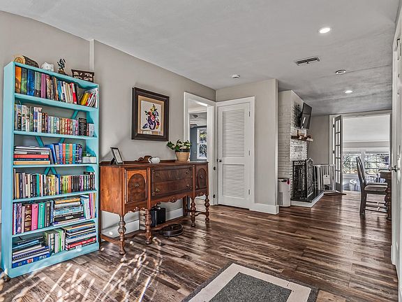 3rd image of 572 Mashes Sands Rd