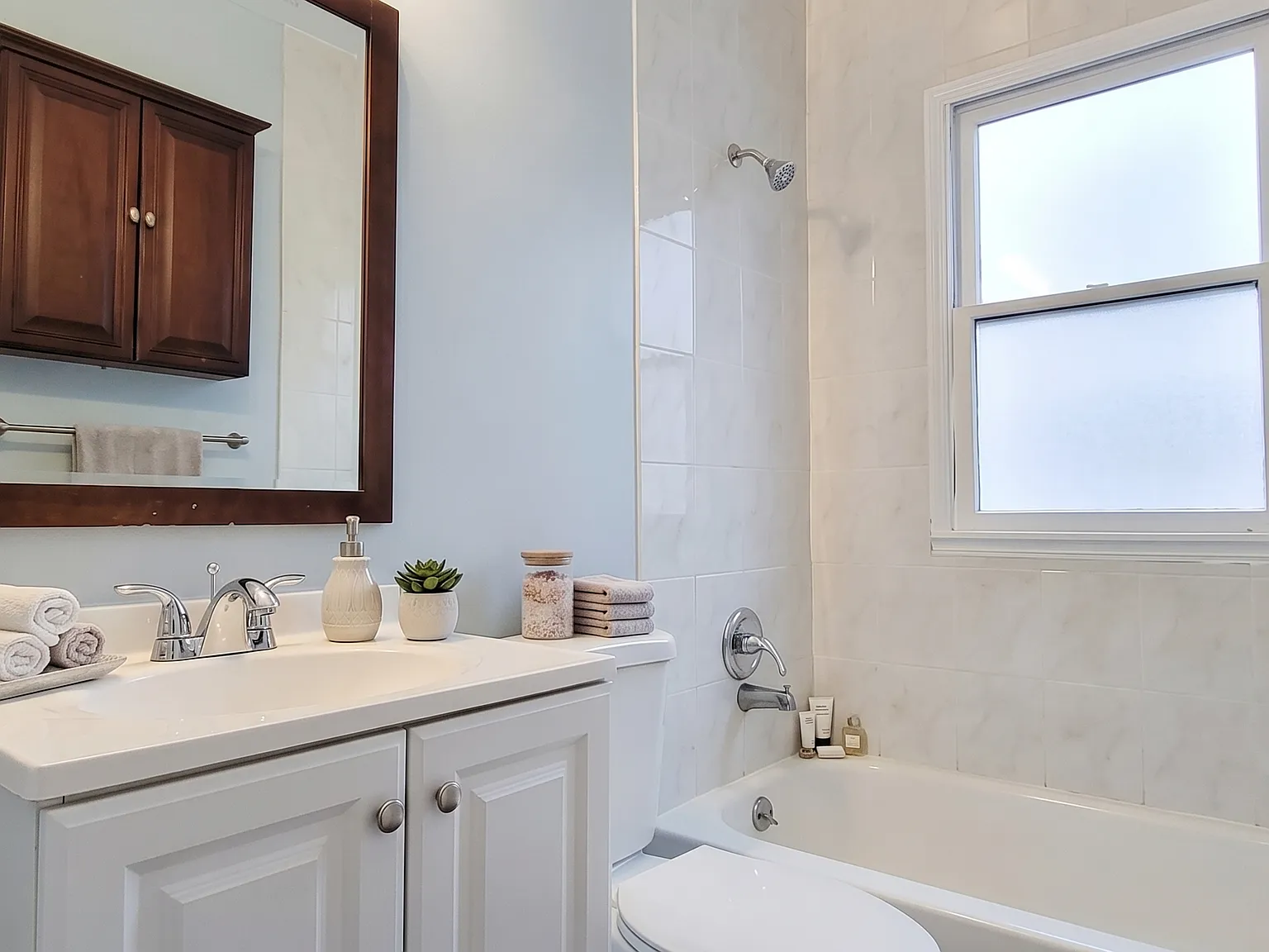 4 bed, 1072 sqft, $1,395 — Photo 4