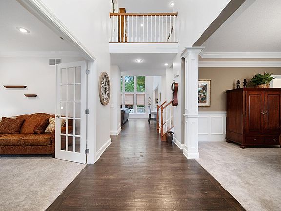 5th image of 2941 Seaway Ct