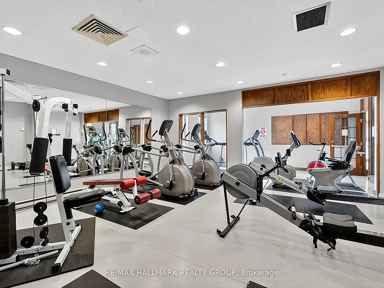 530 Laurier Ave W #1907 — Photo 32