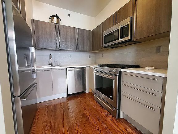 5th image of 68 Livingston St #3A