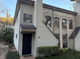 9226 Jollyville Rd, Austin, TX