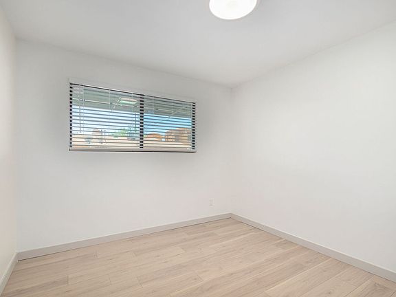 2nd image of 4103 E Moreland St APT 4
