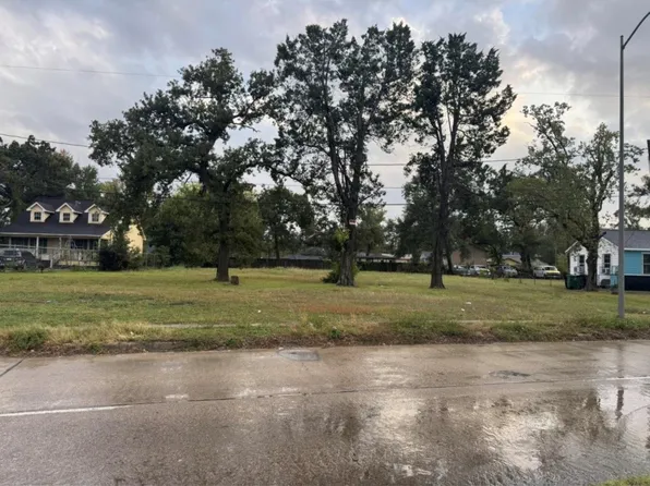 6714/0 E Crosstimbers Landor St, Houston, TX 77028