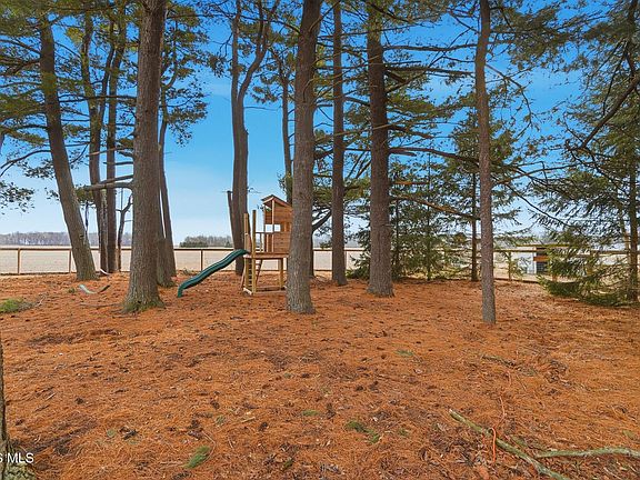 5th image of 5451 County Road Q
