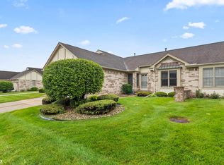 42651 N Cedar Ridge Dr, Clinton Township, MI 48038