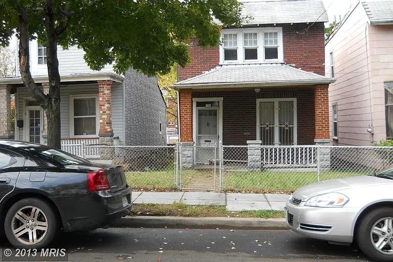 1054 48th St NE photo 1