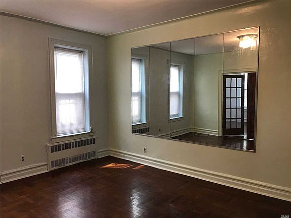 4th image of 9304 Avenue B