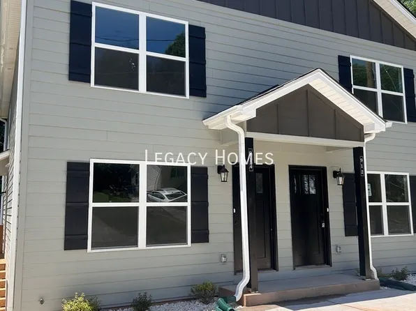 834 4th Street Pl SE, Hickory, NC 28602