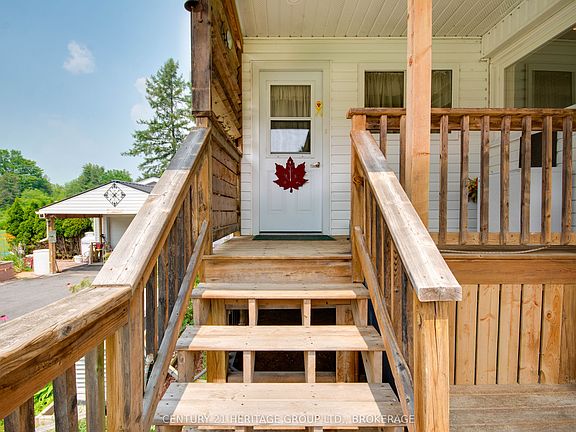 4th image of 4309 Maple Dr