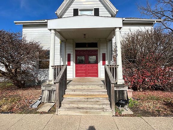 2nd image of 1000 4th St NW APT 3