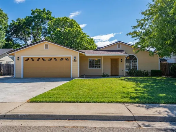 2863 Sandstone Dr, Anderson, CA 96007