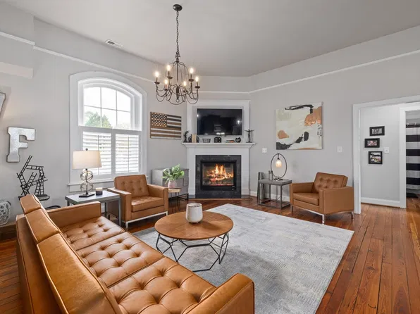 813 Brewer Ave APT B, Wake Forest, NC 27587