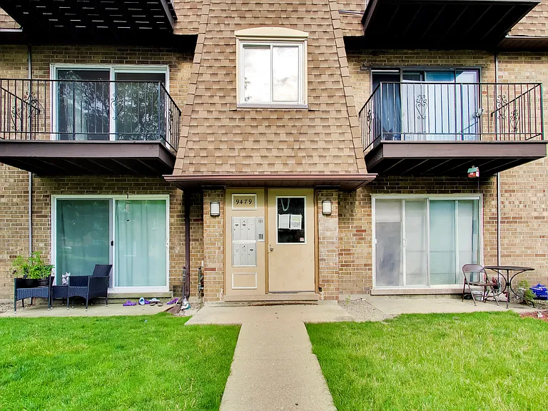 9479 Bay Colony Dr #2S — Photo 33