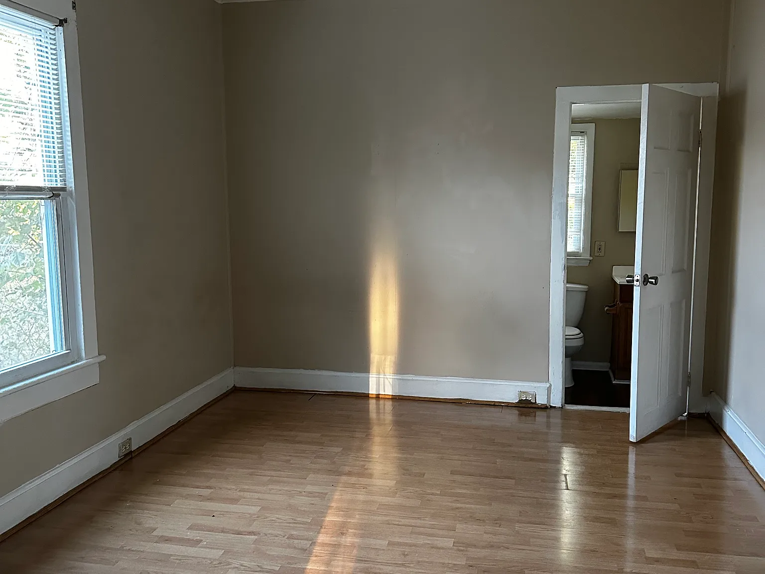 1307 Grant Avenue — Photo 2