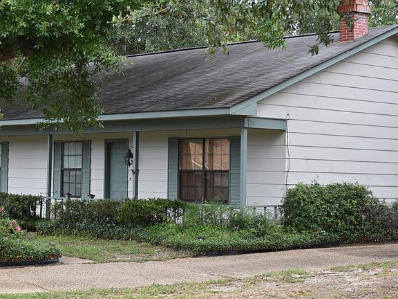 3rd image of 804 Anniston Ave