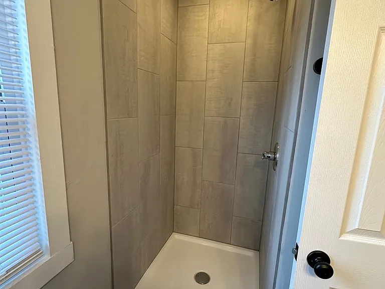412 Diehl St — Photo 6