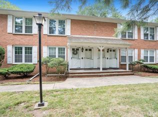 41 Briarwood Path, Clark, NJ 07066