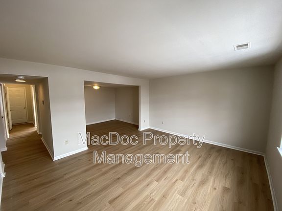 5th image of 1105 James Madison Cir