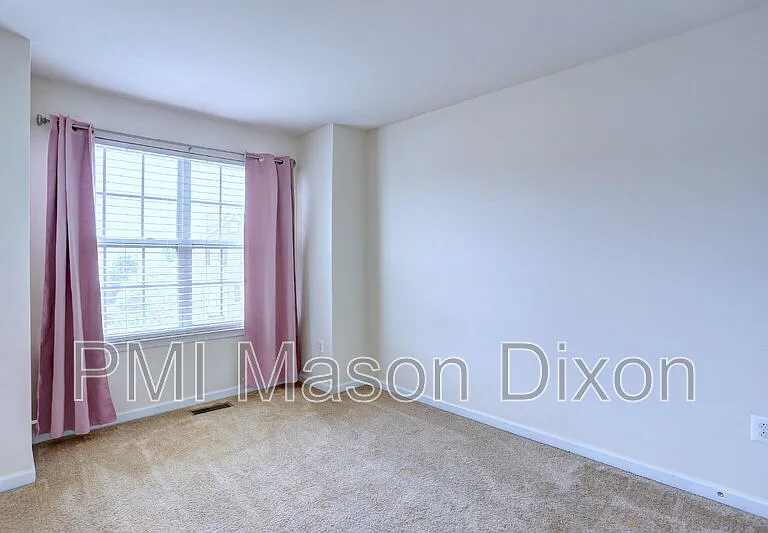 8434 Stansbury Lake Dr — Photo 25