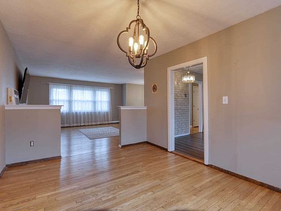 5th image of 113 Lincoln Dr