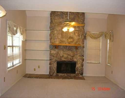 4th image of 4128 Loire Dr